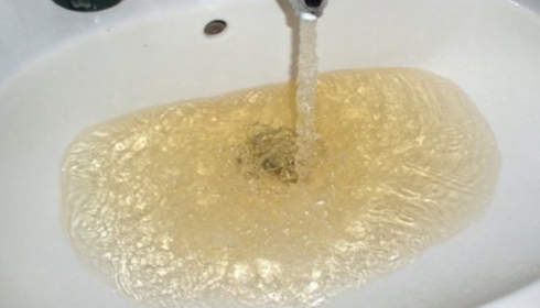 what causes tannin in water